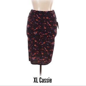 LuLaRoe Cassie pencil skirt